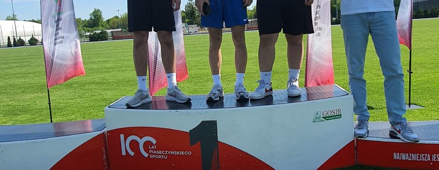 Złoto i brąz na mistrzostwach powiatu – nasze sukcesy w lekkoatletyce.